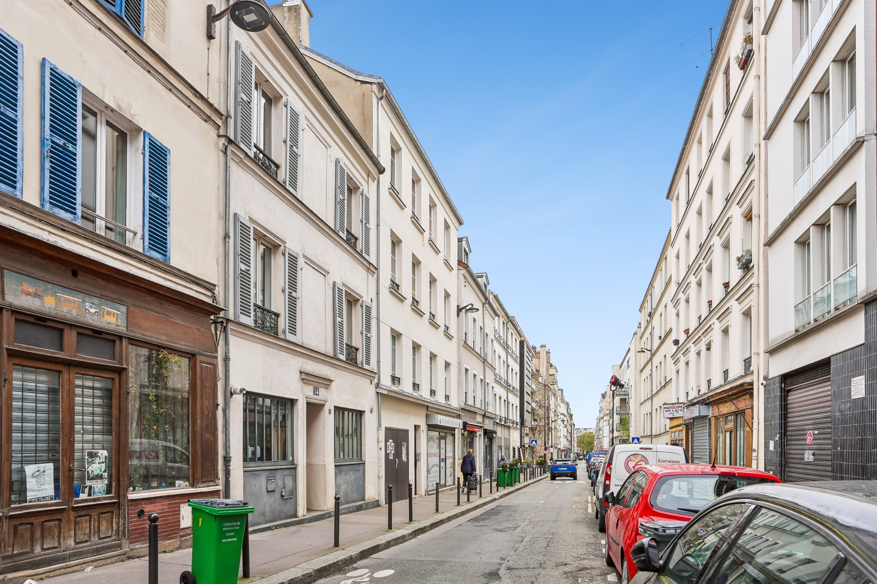 La rue de la Réunion vue depuis le 52, Paris 20e